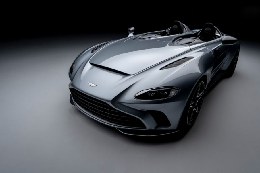 Q by Aston Martin dorogoe